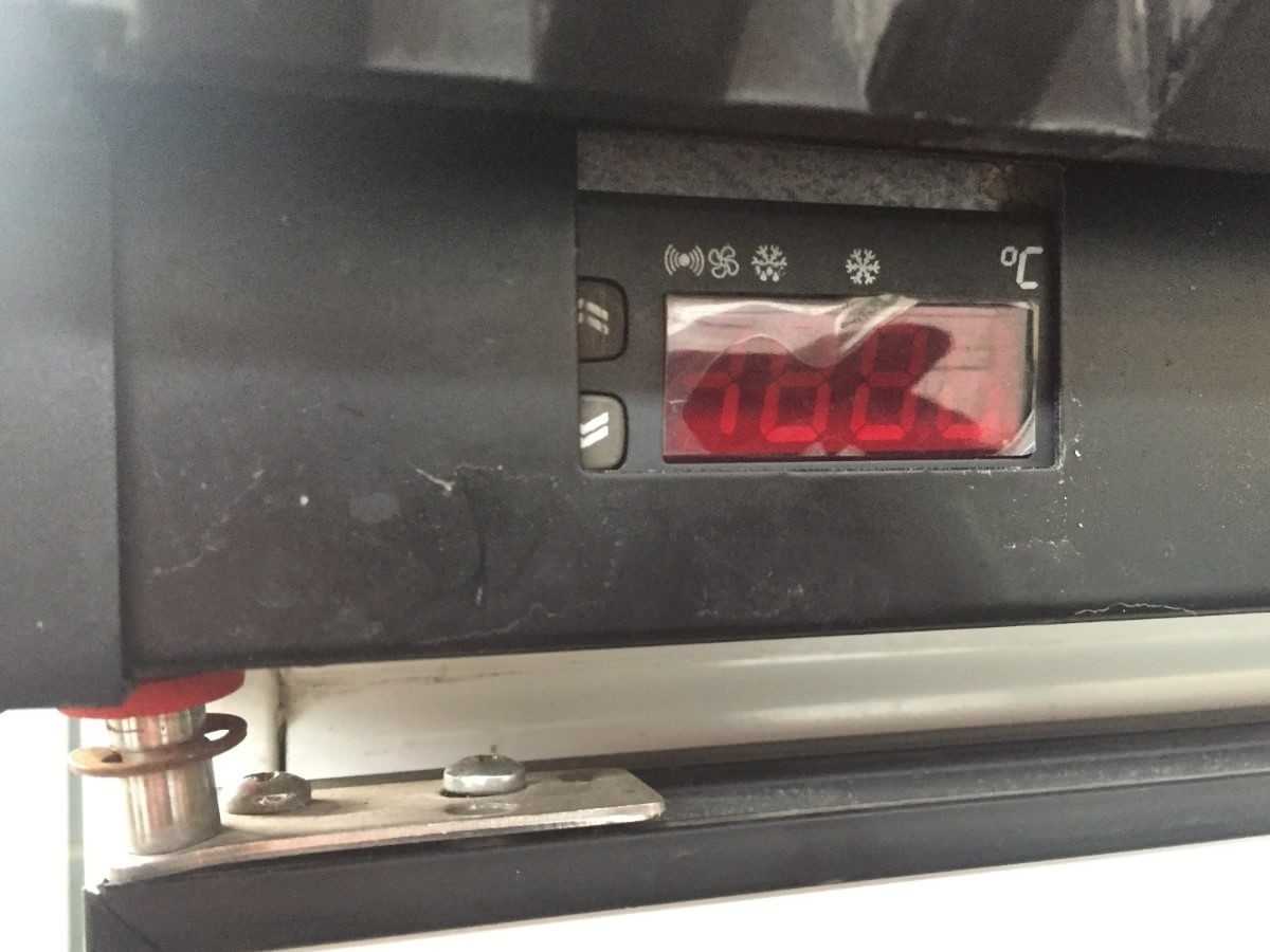 Купить Шкаф холодильный Derby expo 98C (нерабочий)