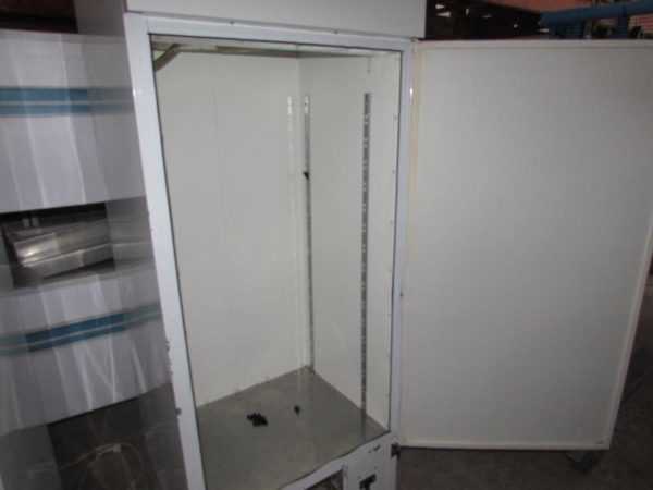 Купить Шкаф холодильный Igloo CB 700