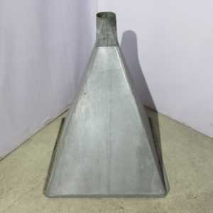 Вытяжной зонт 89х85