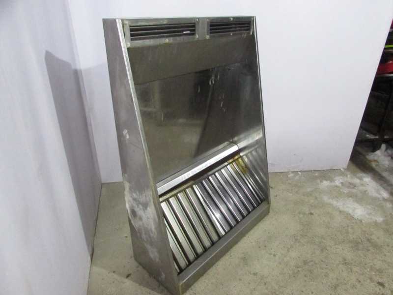 Купить Вытяжной зонт с жироуловителями 100х140