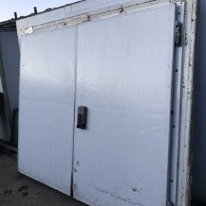 Купить Дверь холодильная распашная
