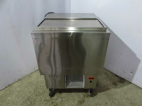 Купить Морозильник для бургеров 77/77/100 см на колесах
