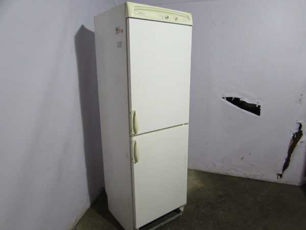 Купить Холодильник Rosenlew RJP 351 L