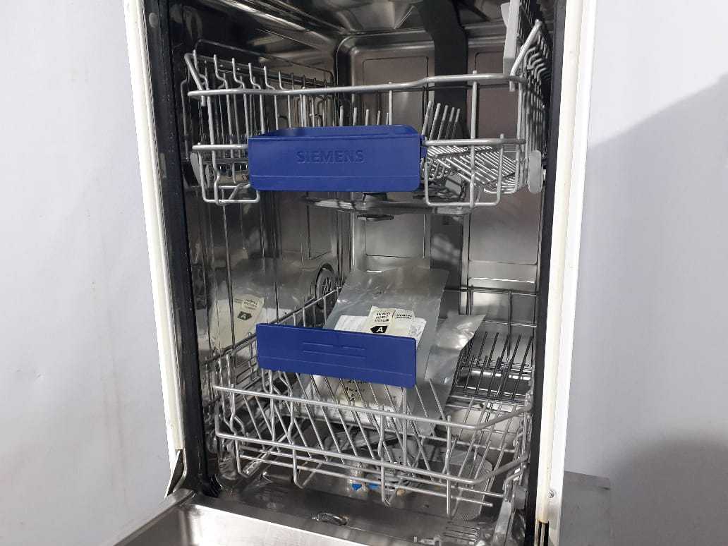 Купить Посудомоечная машина Siemens SR25M235RU