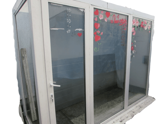 Особенности выбора и эксплуатации холодильного шкафа-витрины для цветов