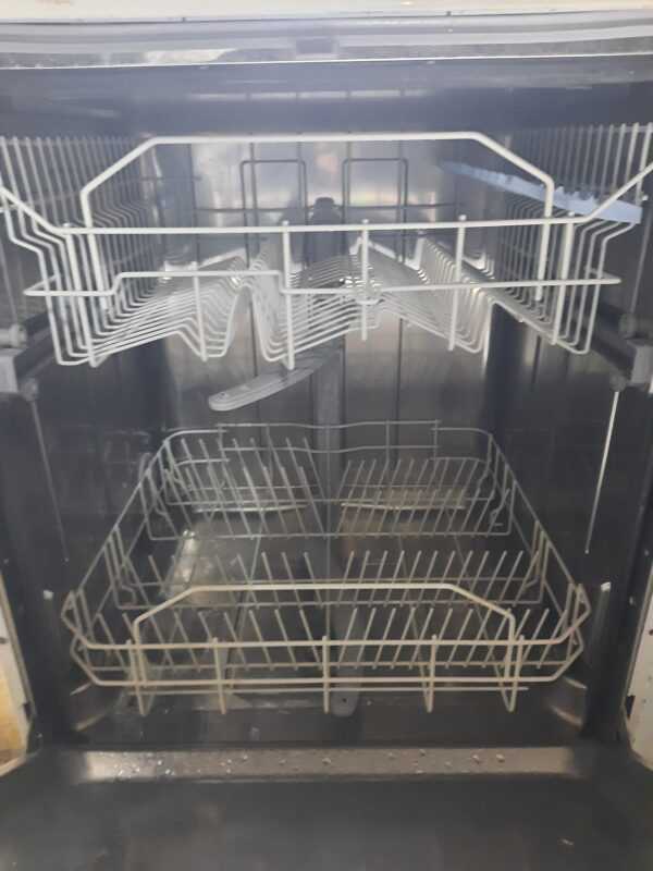 Купить Посудомоечная машина Indesit DFG 0507 не рабочая