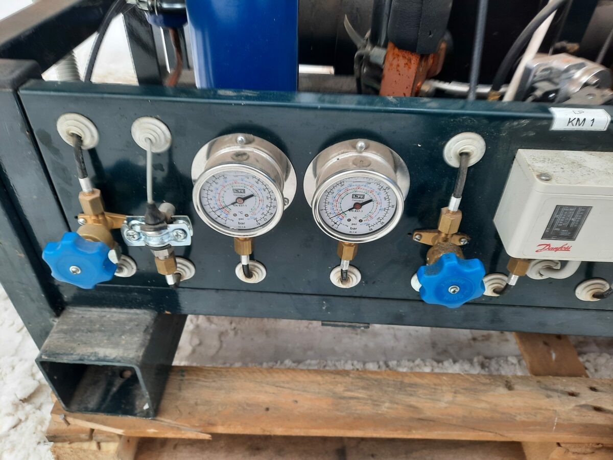 Купить ЦХМ на базе 3-ех компрессоров Copeland ZB50Y