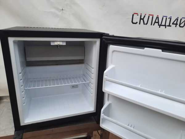 Купить Шкаф холодильный барный Saga XC-28