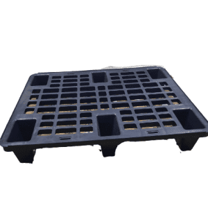 Купить Легкий перфорированный пластиковый поддон на ножках черный iplast 800x600x140