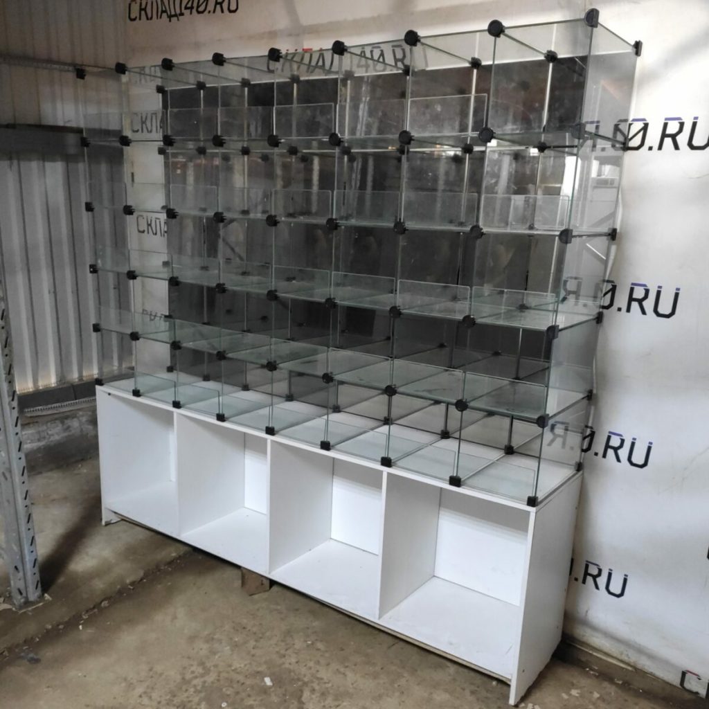 Витрина стеклянные кубы