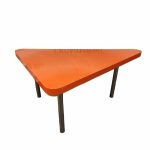 Стол угловой 162 оранжевый лдсп