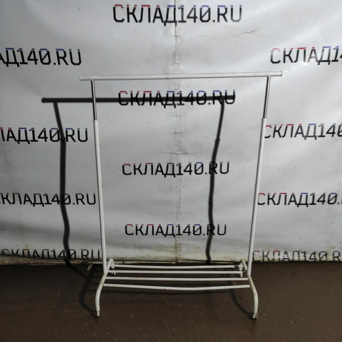 Купить Вешалка белая сталь колеса 110/143