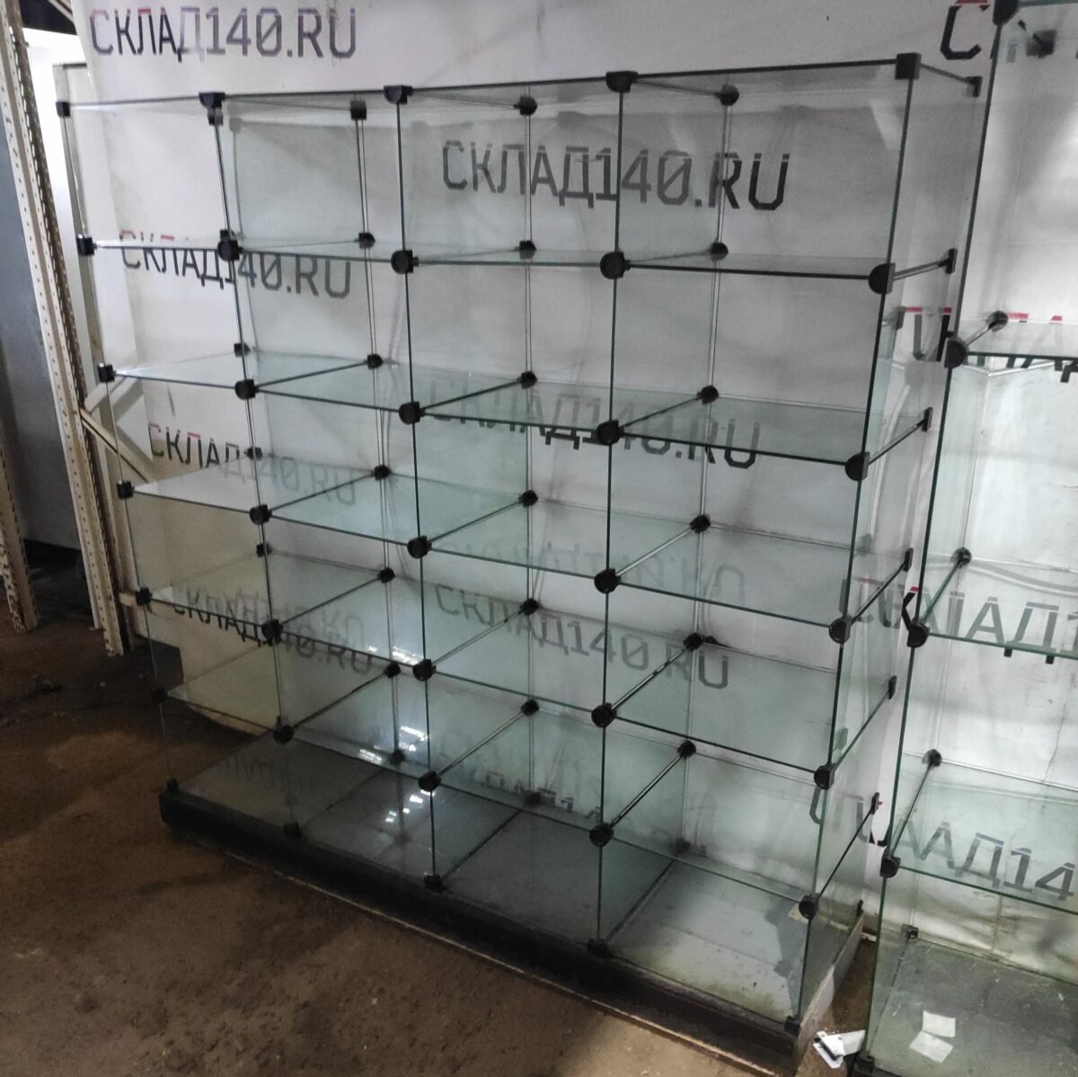 Купить Витрина стеклянные кубы 166/46/169