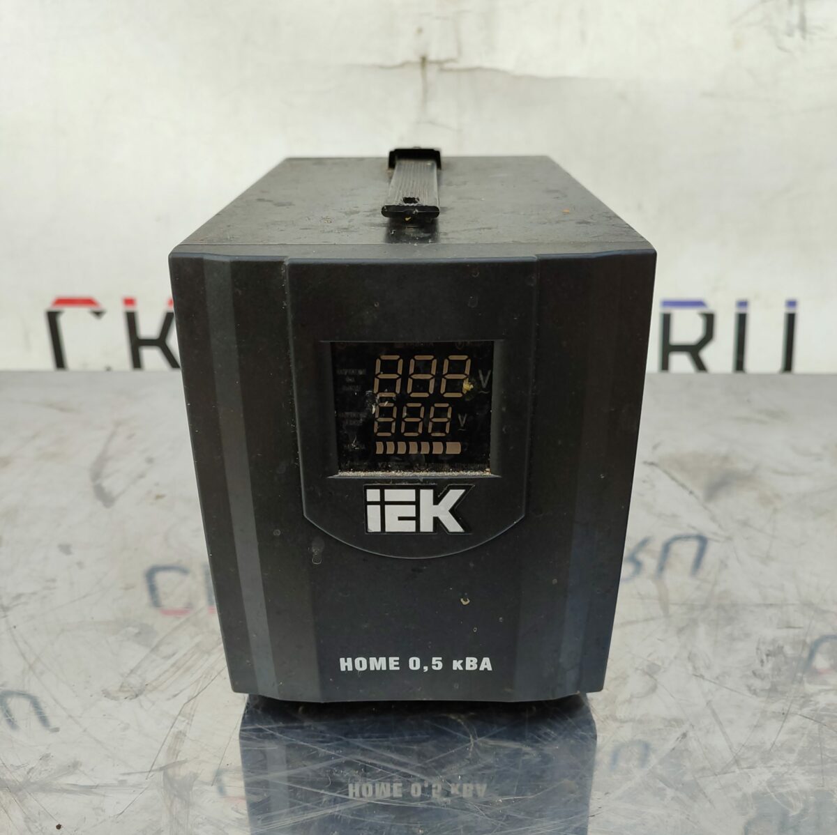 Купить Стабилизатор напряжения IEK HOME CHP 1-0-0.5