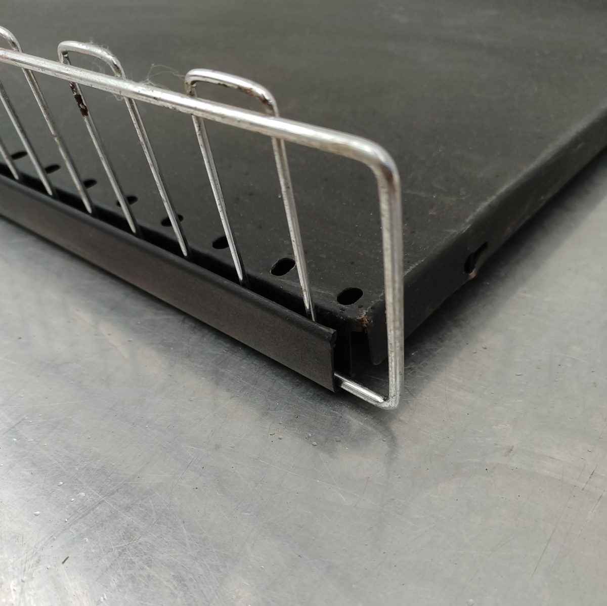 Купить Ограничитель полки П-образный 1240/85