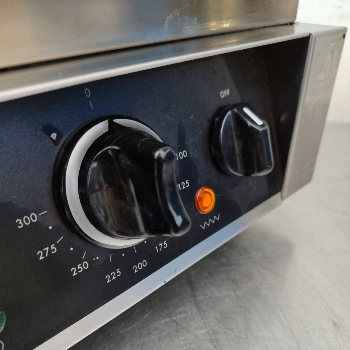 Купить Жарочная поверхность Tatra TGP 5224 R