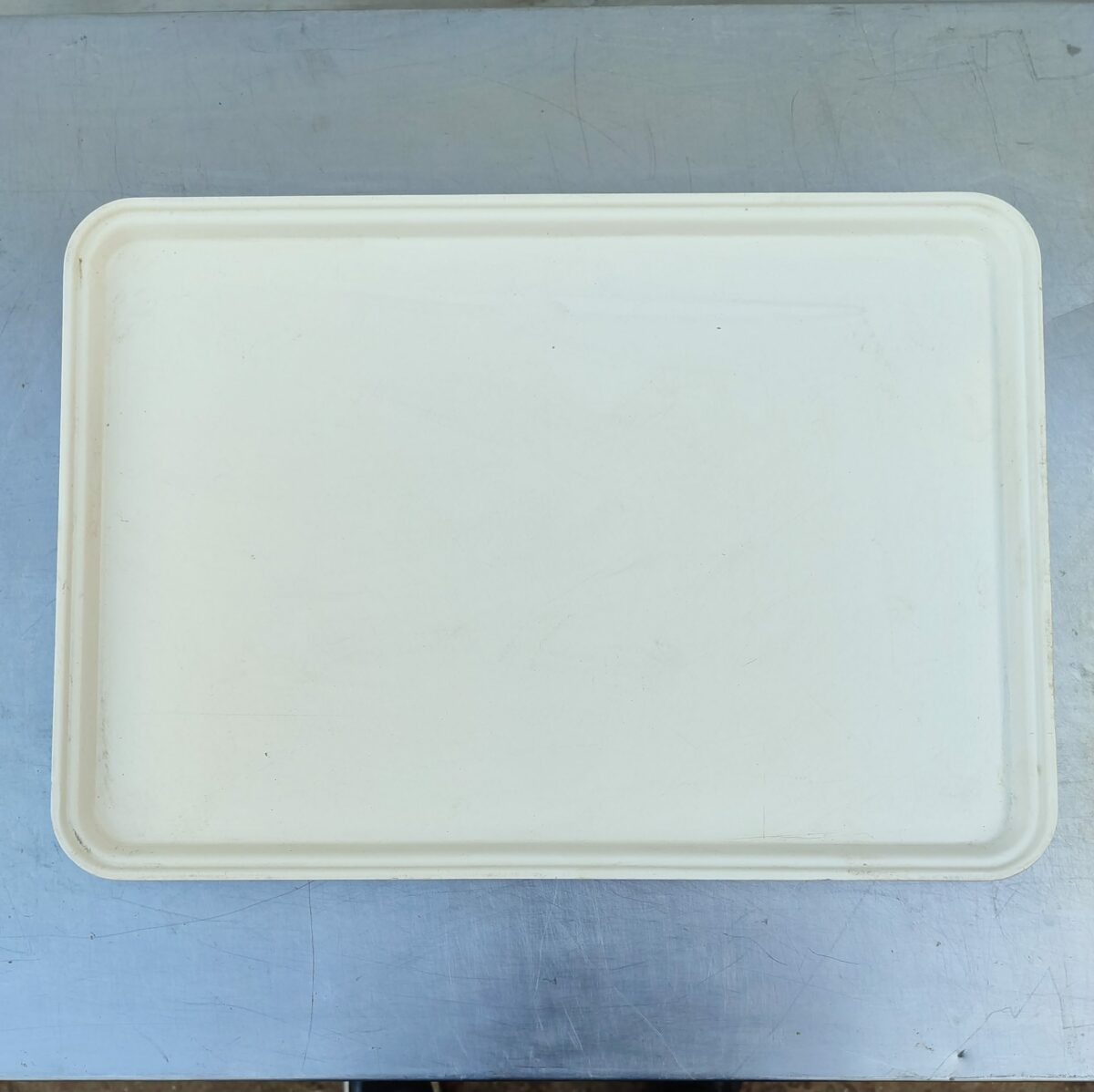 Купить Поднос 53/37 пластиковый белый