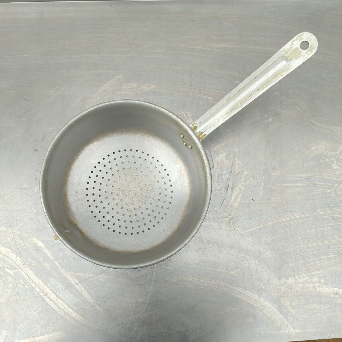 Купить Дуршлаг д24в9дл44 с ручкой алюминий