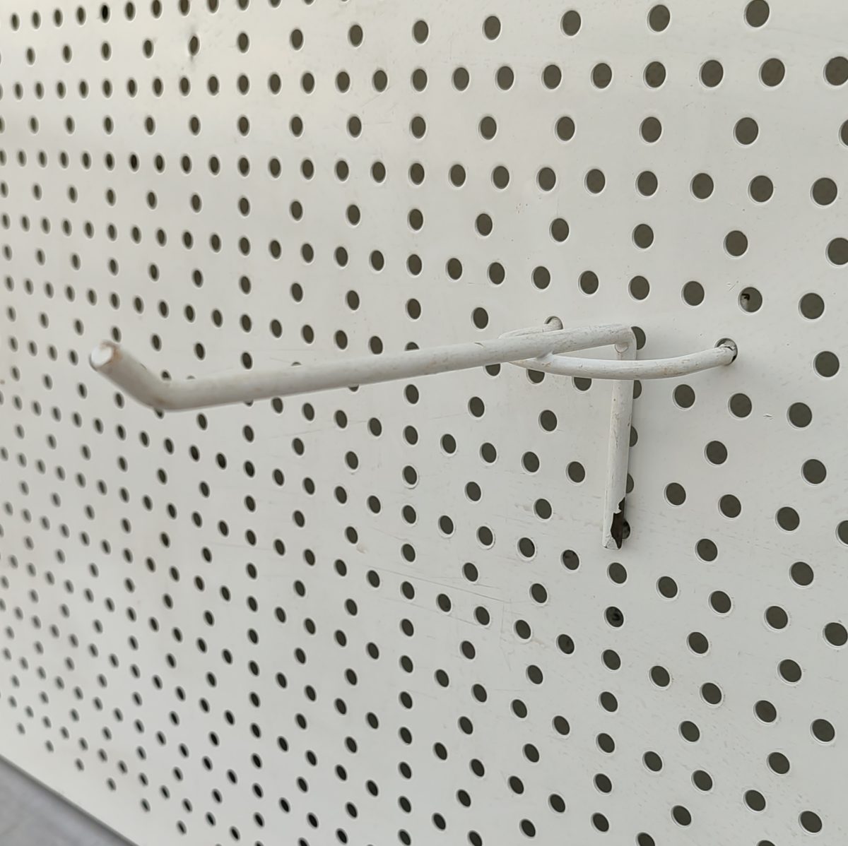 Купить Крючок 15.5/4.5/5 белый