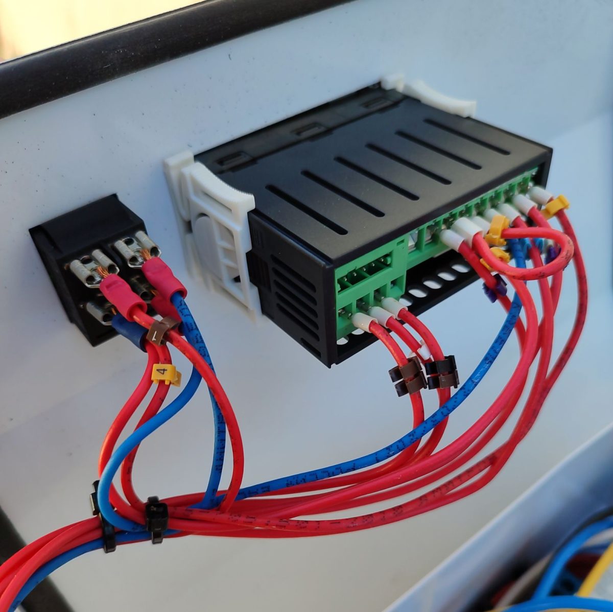 Купить Пульт управления EVCO Dixell Xr06cx-5n0c1 30/25/12