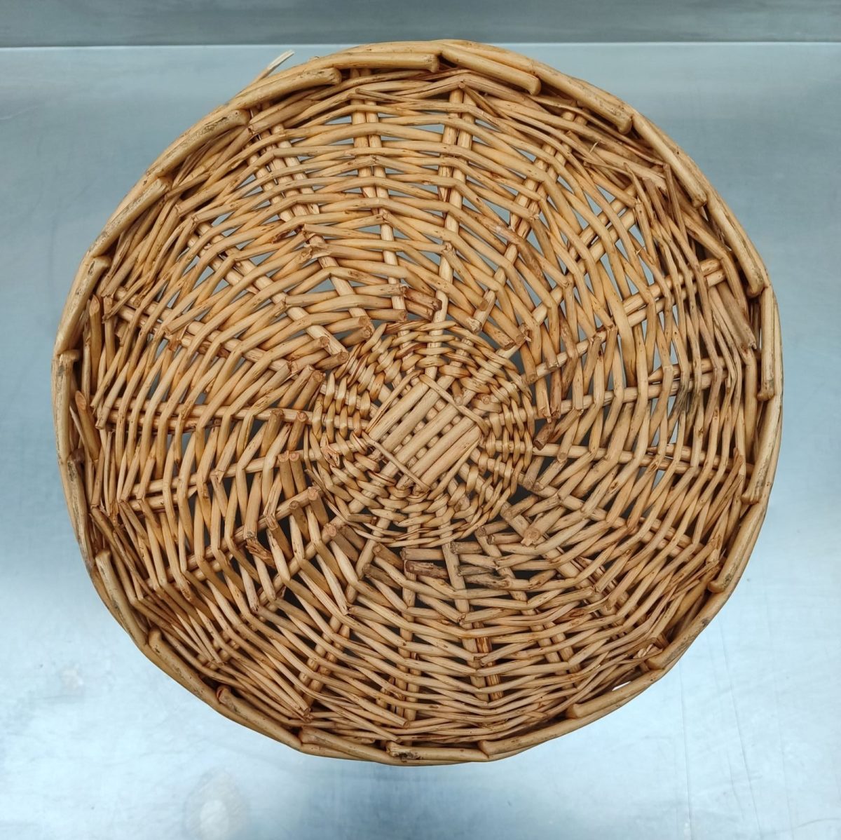 Купить Корзина плетеная д37/в18 с ручками