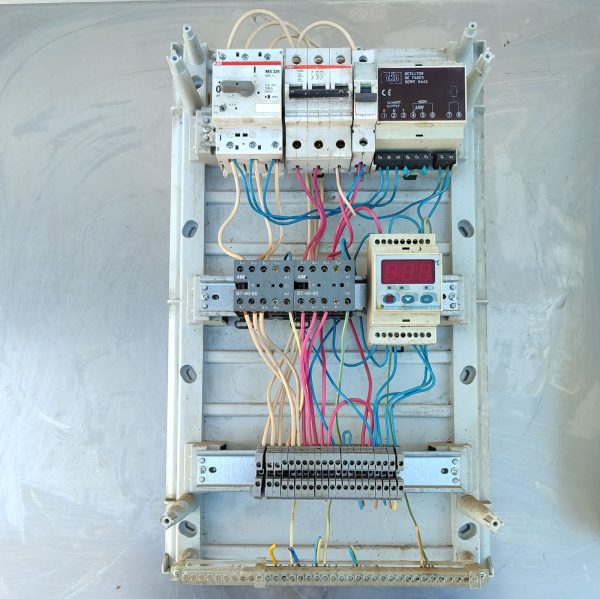 Купить Пульт управления ABB12456 Evco EC 6-180