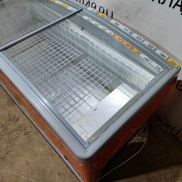 Купить Ларь бонета холодильная Arneg.hol.vitr.urano tsc gluh/bt/tn r4 -3 +7