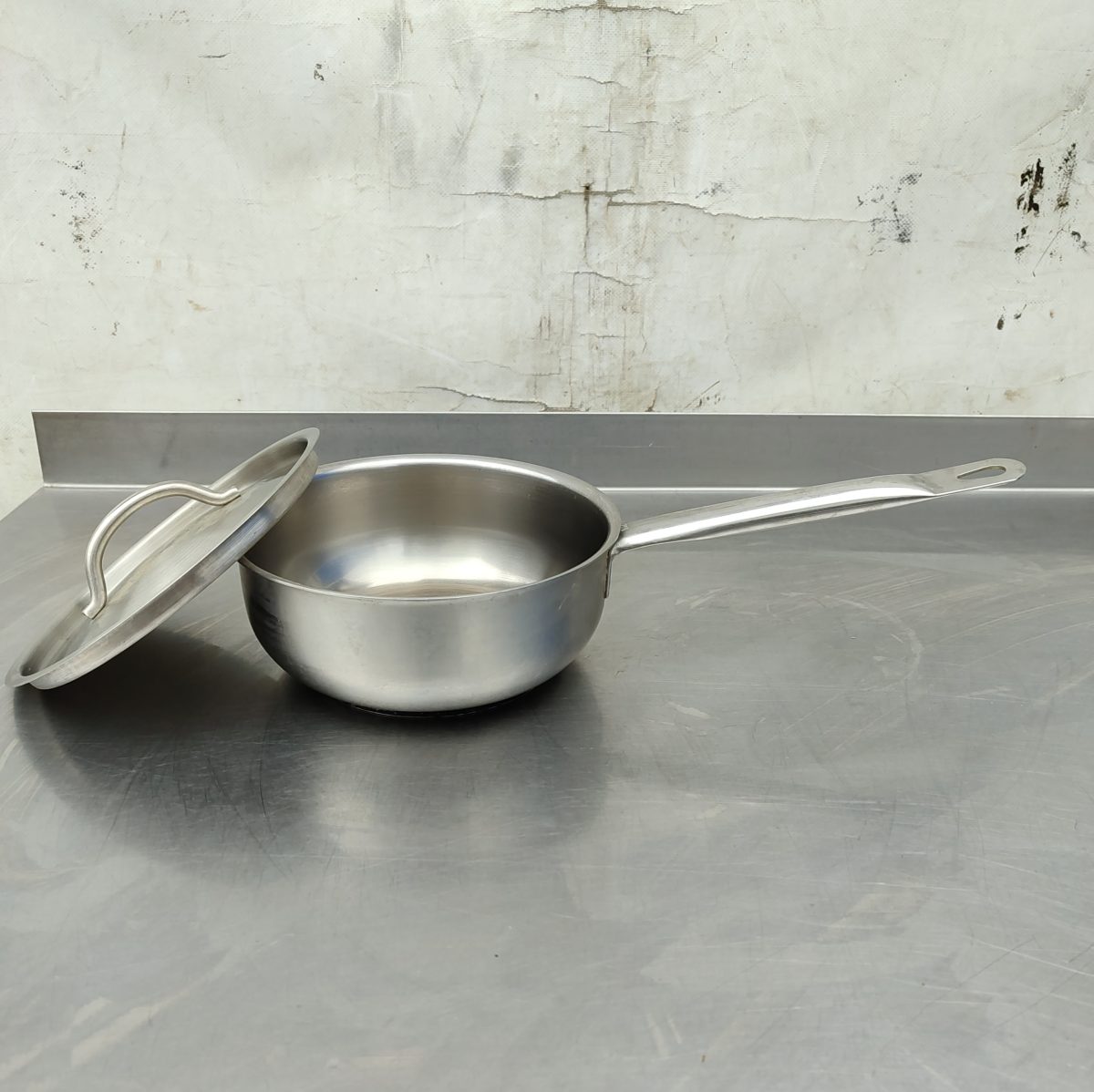 Купить Сотейник нержавеющая сталь с крышкой 2л д18 в8