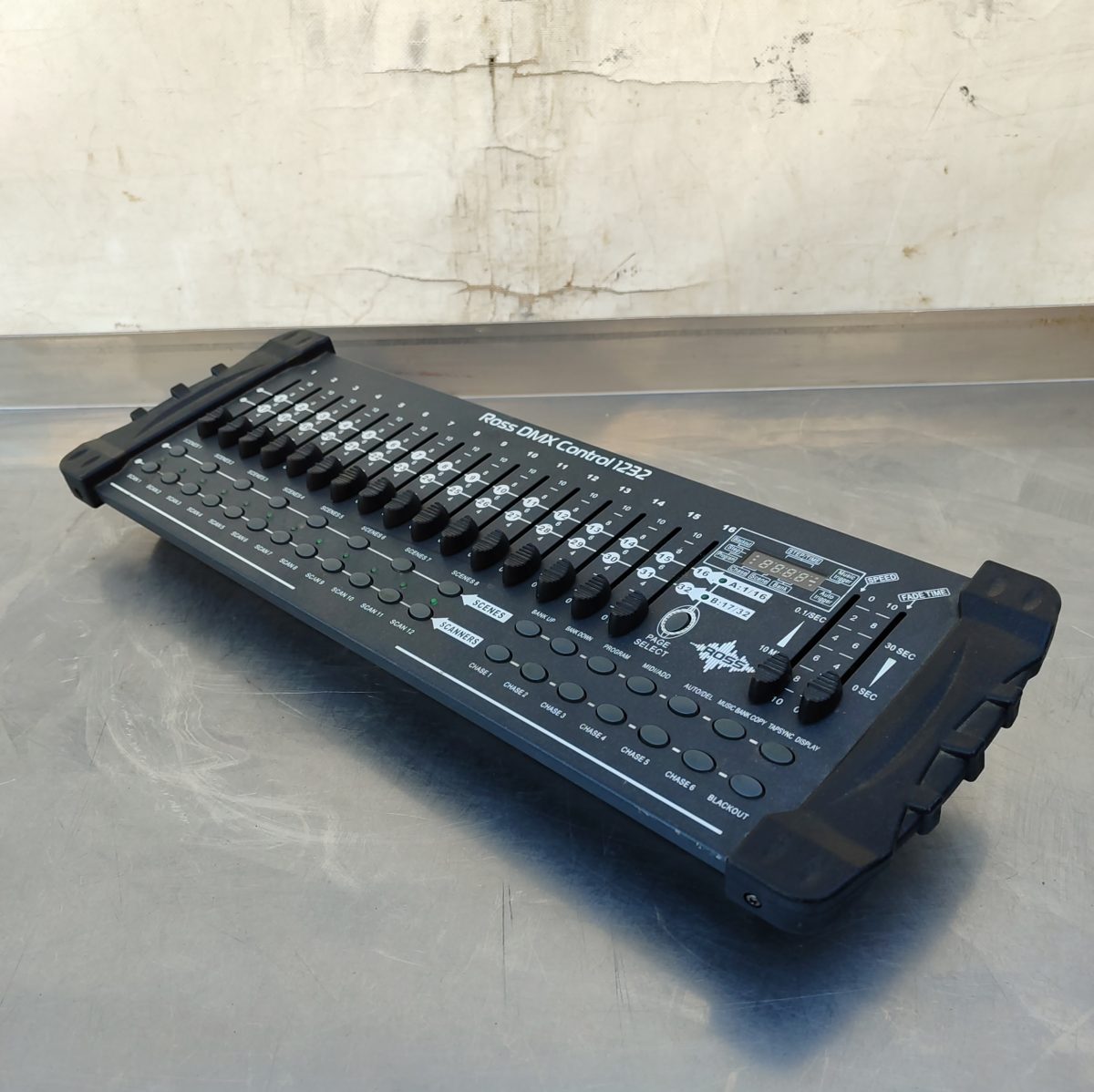 Купить Пульт световой DMX ROSS Control 1232