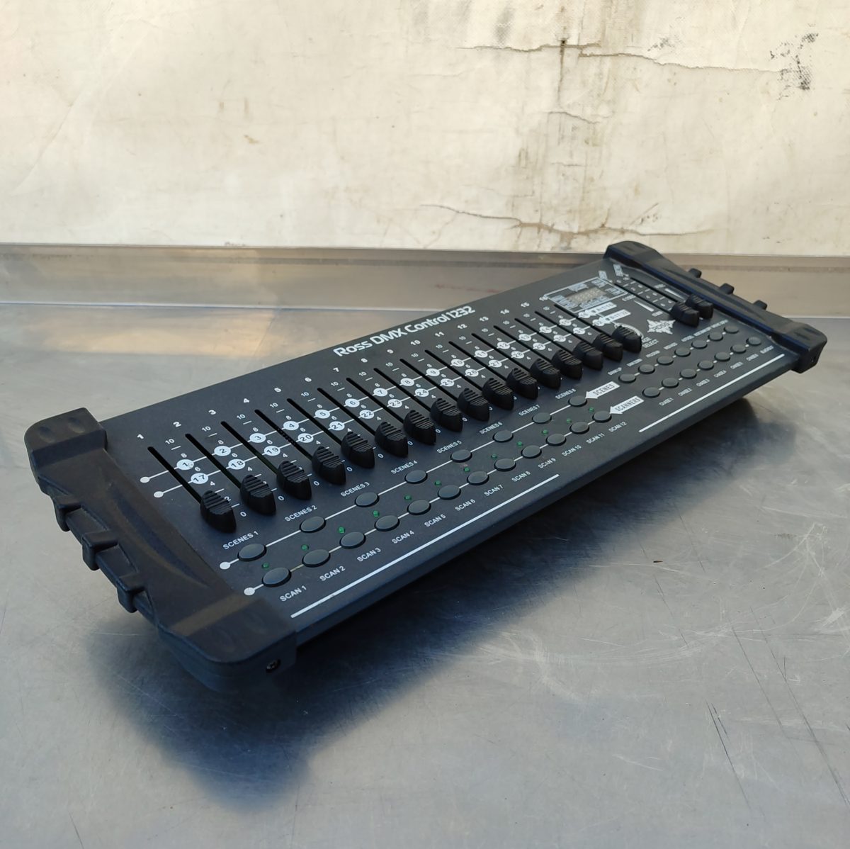 Купить Пульт световой DMX ROSS Control 1232