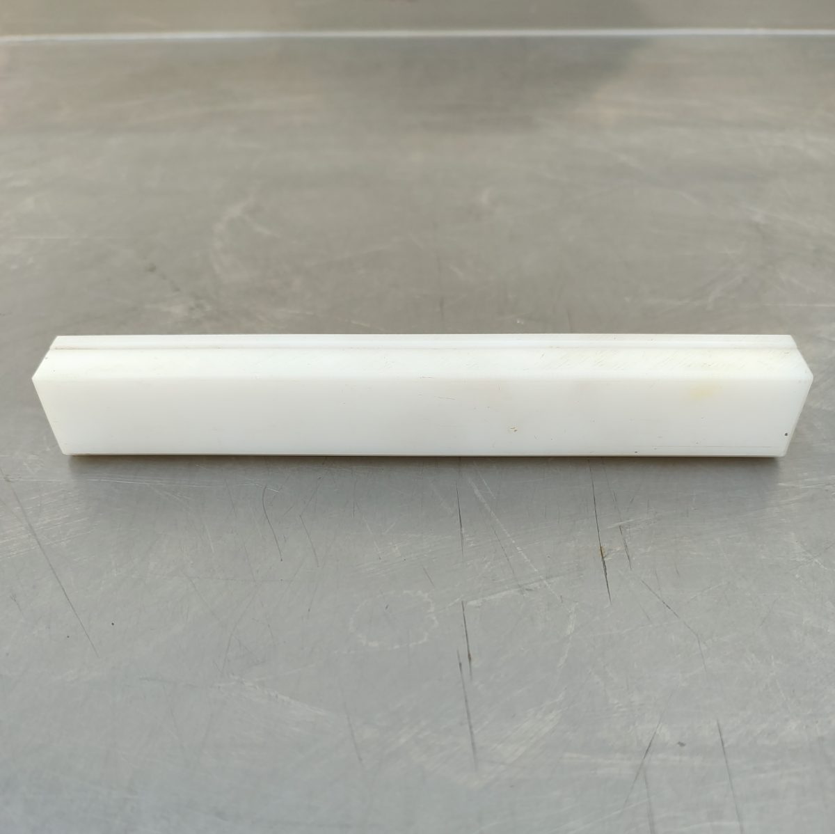 Купить Пластиковый рельс для тендерайзера Koneteollisuus Oy (KT) PK