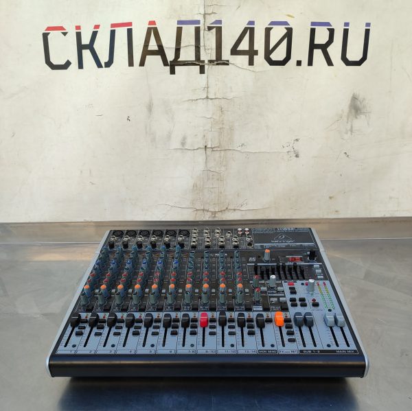 Купить Аналоговый микшер Behringer XENYX X1832USB