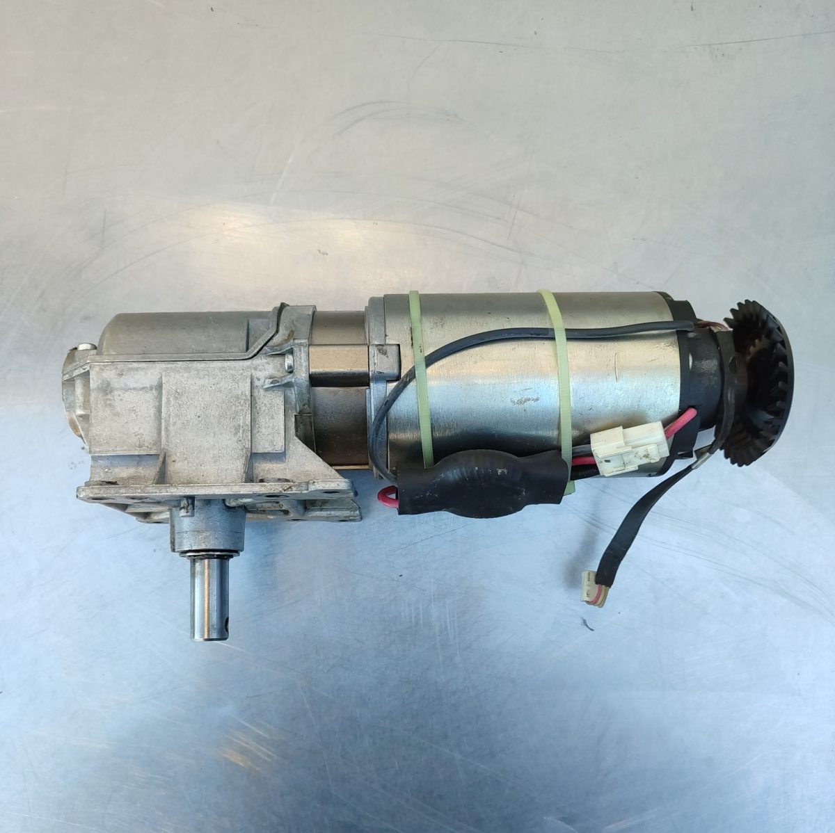 Купить Мотор для миксера KitchenAid 5skm7580xeer в сборе с редуктором