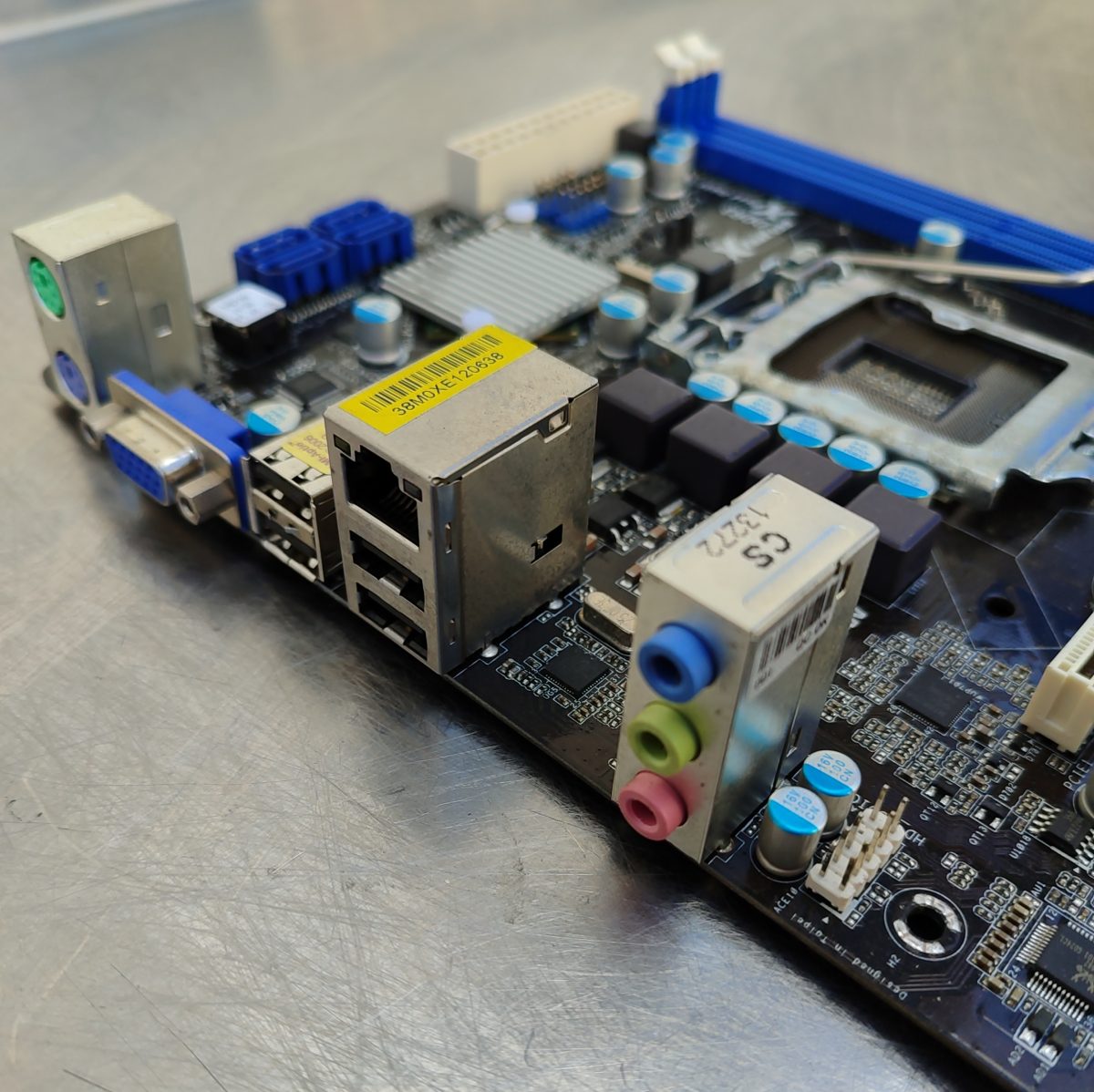 Купить Материнская плата ASRock H61M-VG3