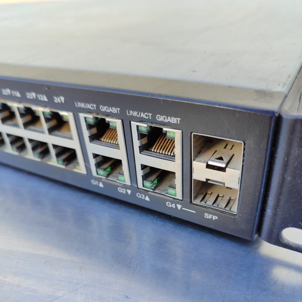 Купить Коммутатор Cisco SF300-24PP