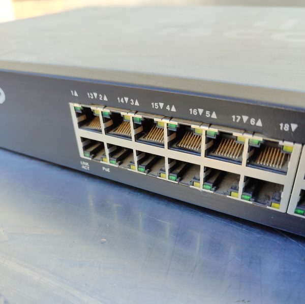 Купить Коммутатор Cisco SF300-24PP
