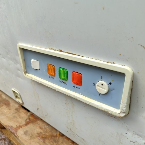 Купить Ларь морозильный Indesit GPF 4290