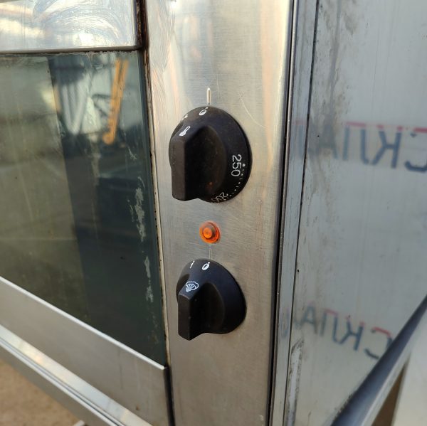 Купить Печь конвекционная SMEG ALFA 135 VM
