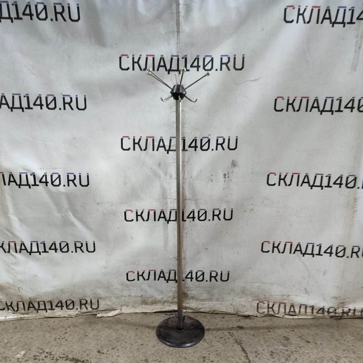 Купить Вешалка черная сталь хром д39в173