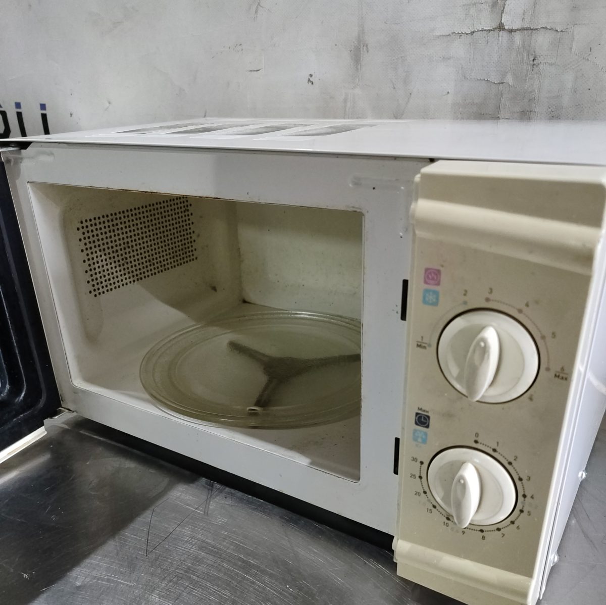 Купить Микроволновая печь Rubin MS1770MN