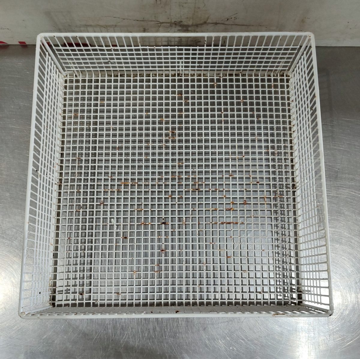 Купить Кассета универсальная сталь 450/450/120 белая