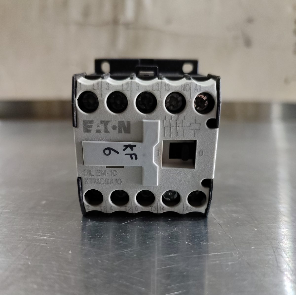 Купить Контактор EATON DIL EM-10 XTMC9A10