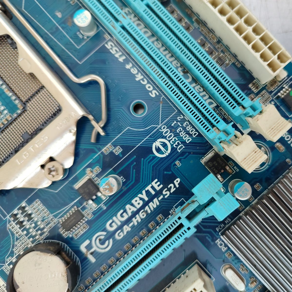 Купить Материнская плата GIGABYTE GA-H61M-S2P