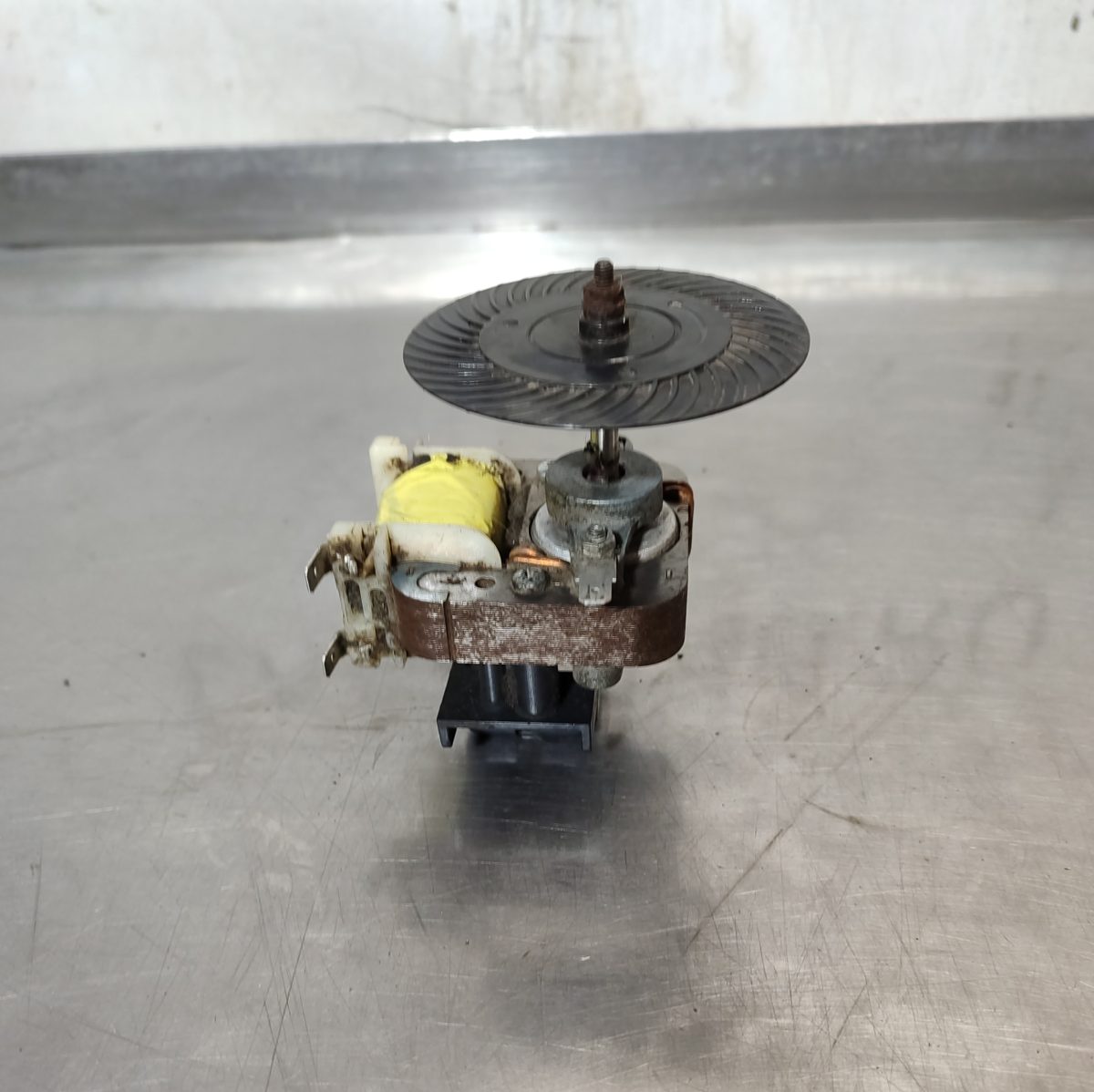 Купить Мотор Hunan Keli Motor YJ64-16A-003 для кондиционера Bimatek am 401