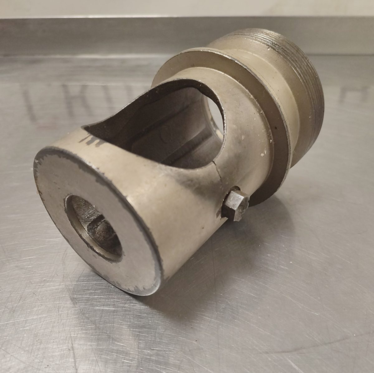 Купить Горловина F2210 Fama TS22