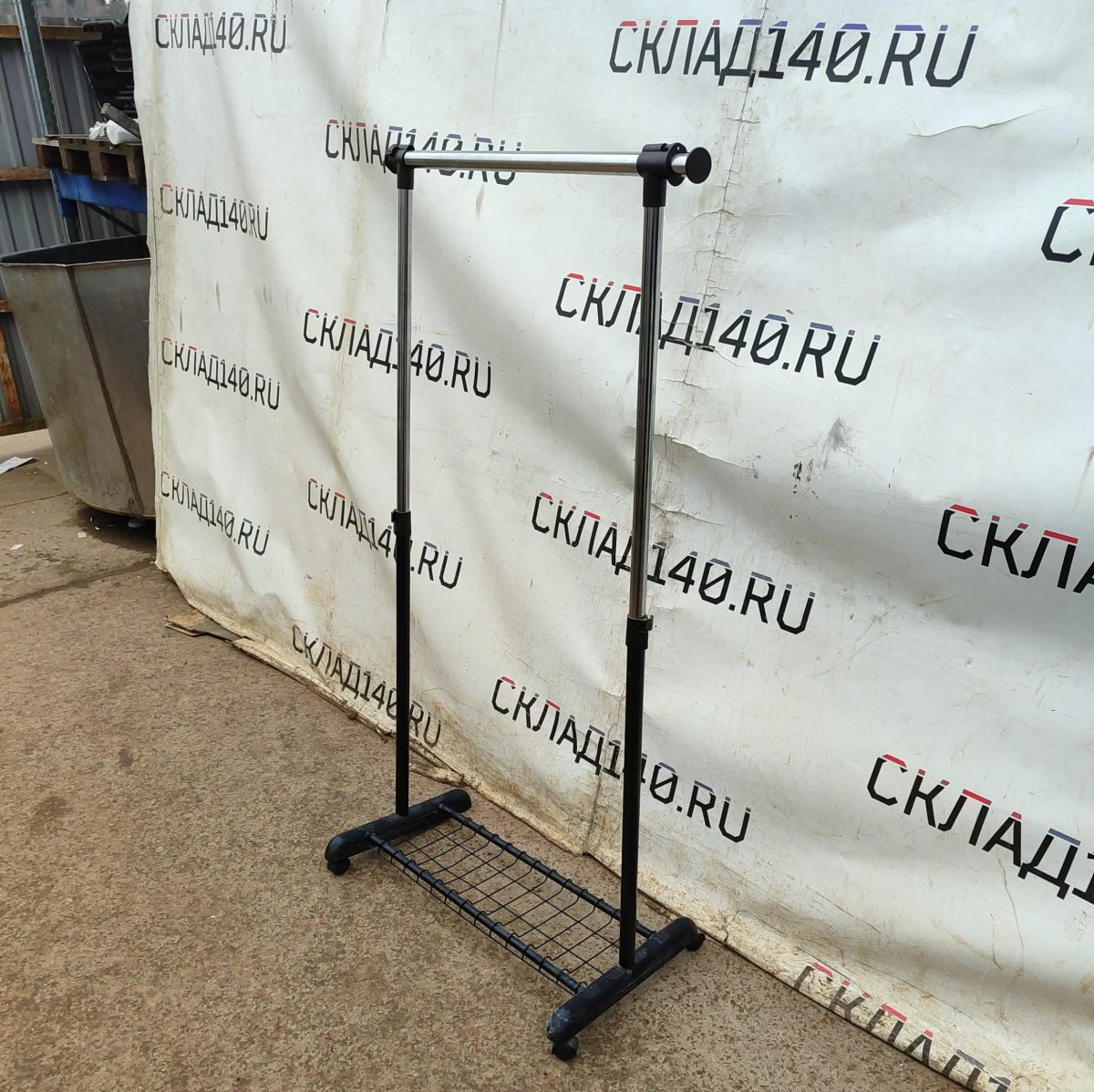 Купить Вешалка черная сталь 93/158/80