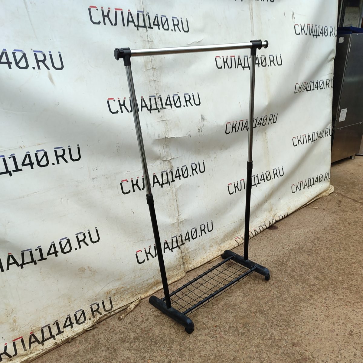 Купить Вешалка черная сталь 93/158/80