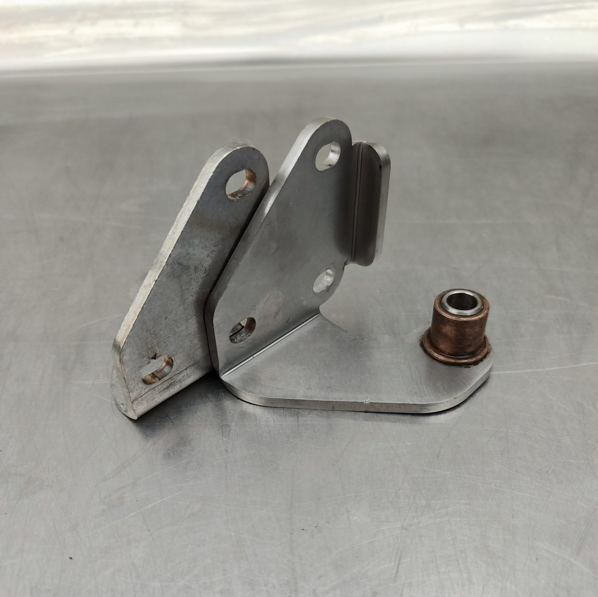 Купить Петли двери APACH A1/10LD