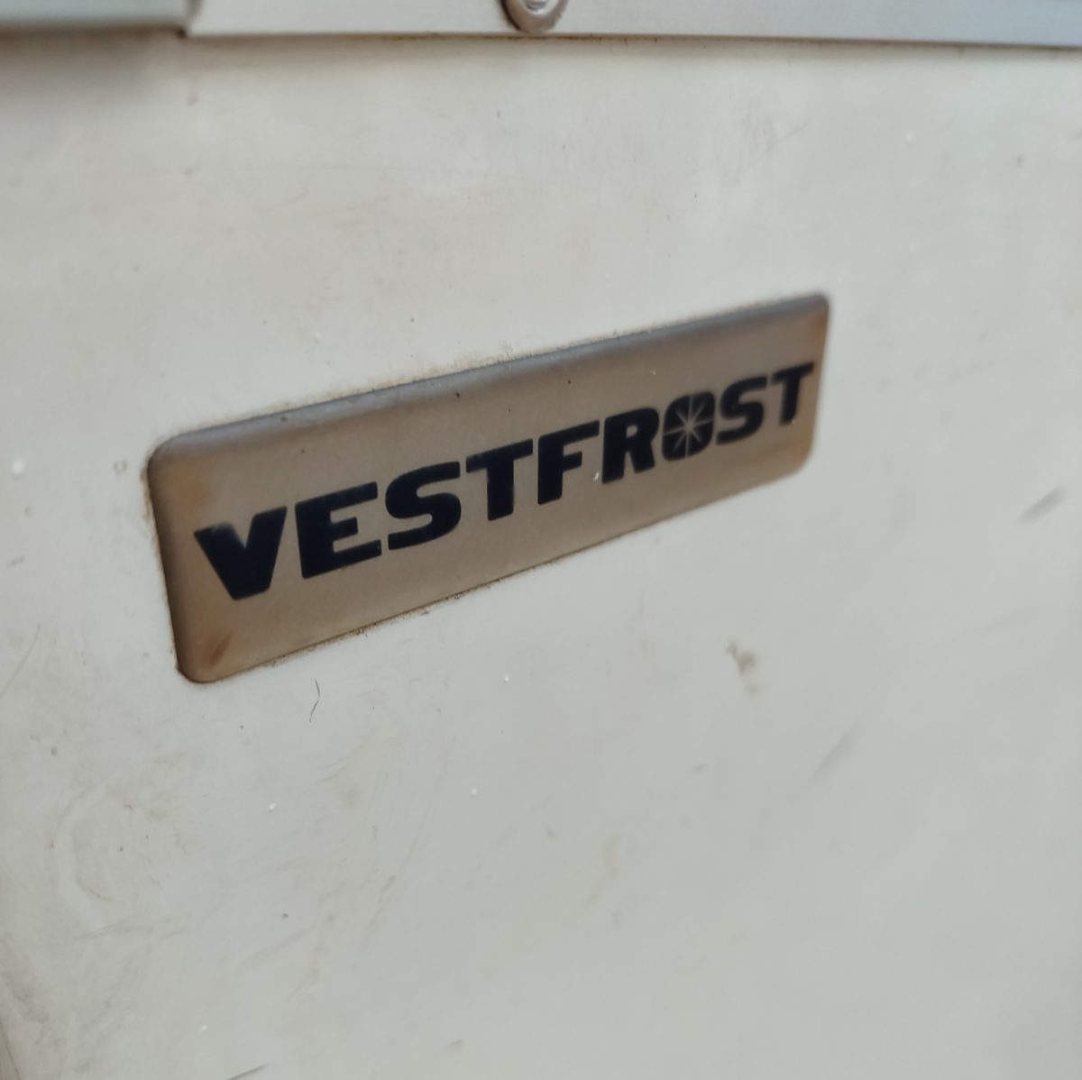 Купить Ларь морозильный Vestfrost IKG 403