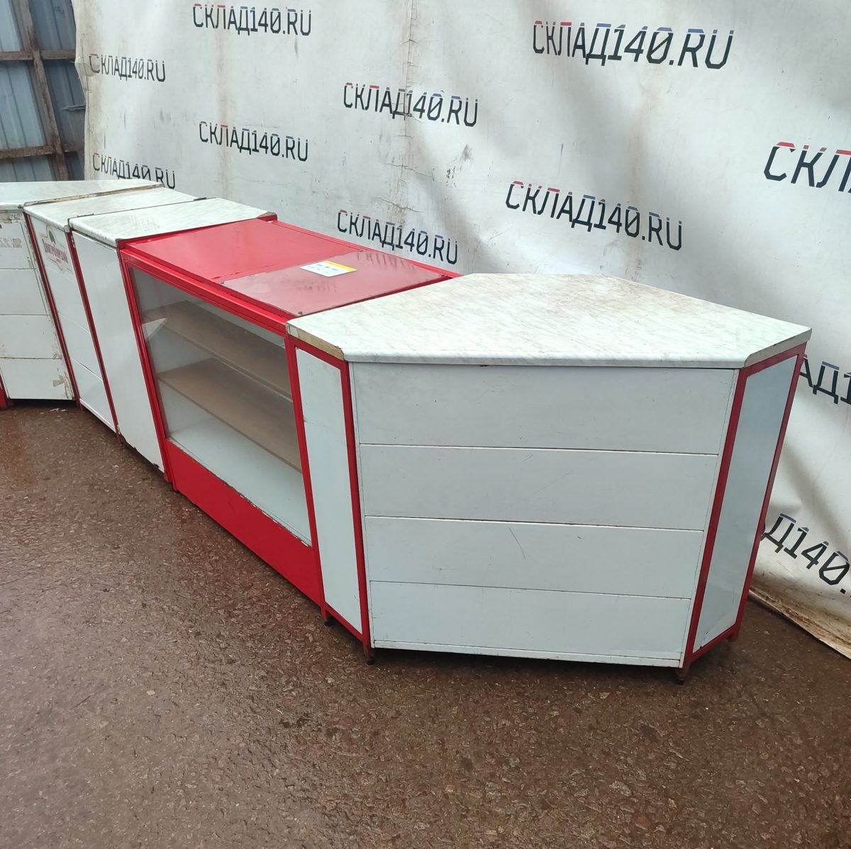 Купить Прилавок линия 380/60/90 лдсп/сталь/стекло белый/красный